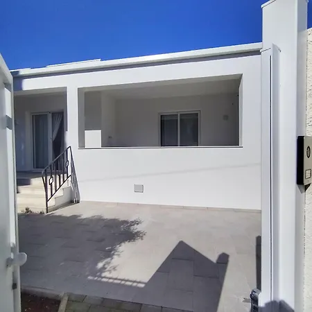Villa Ina Lux Fontane Bianche Exterior photo